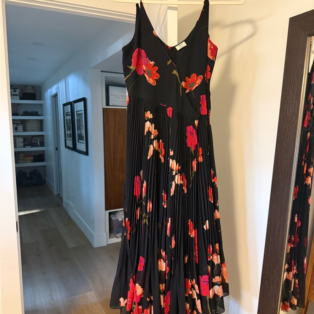 Floral Black and Red Dress - Wilfred beaune  dress